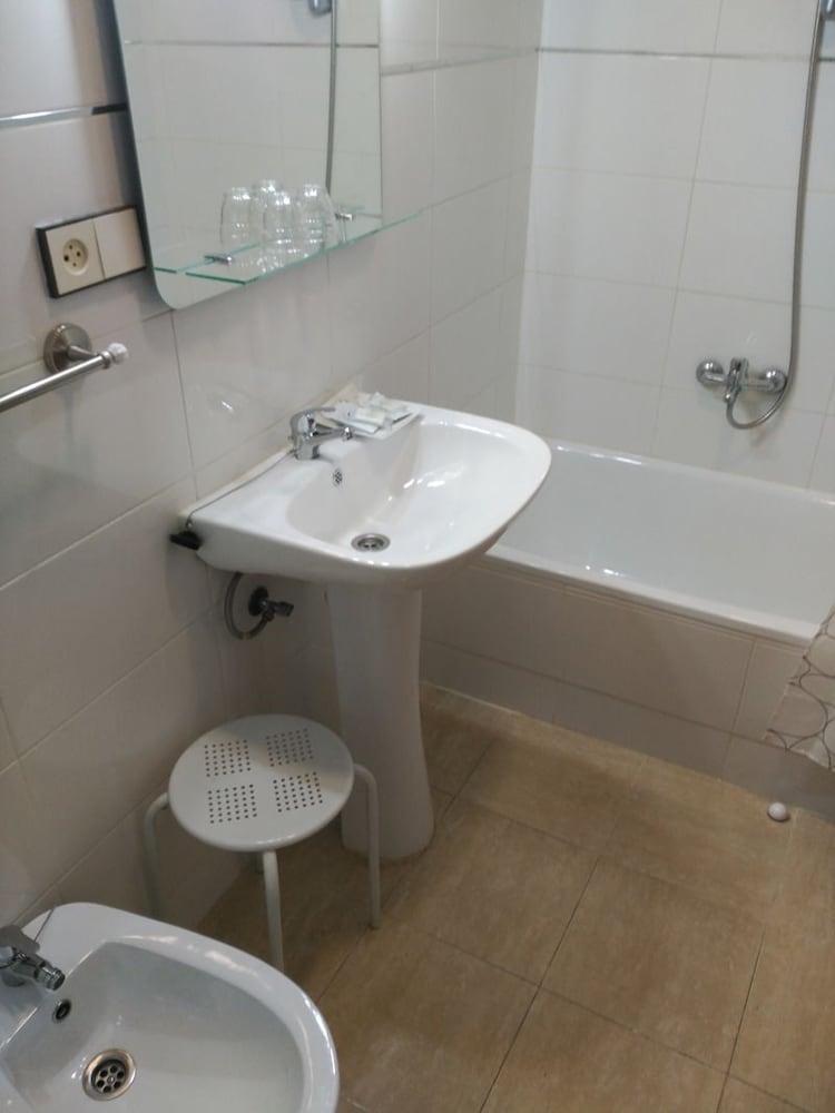 Hotel Vaqueros Langreo Zewnętrze zdjęcie